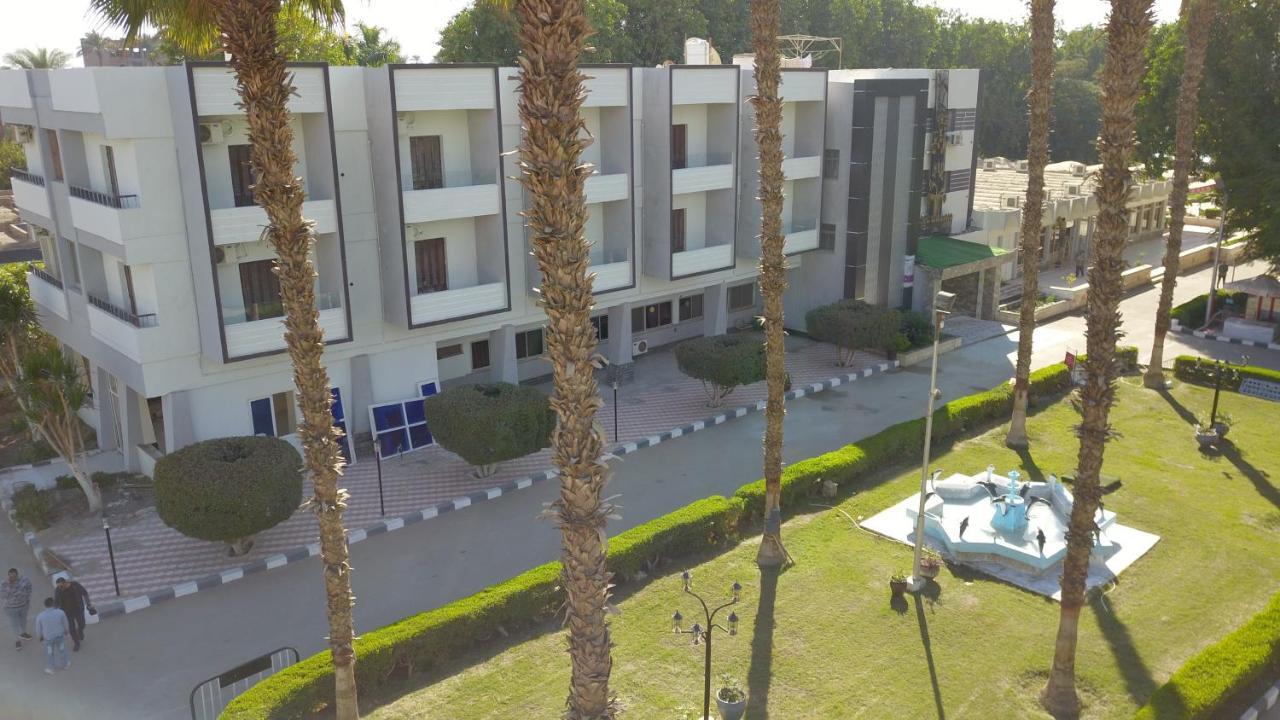 Jewel Assiut Hotel Exteriör bild