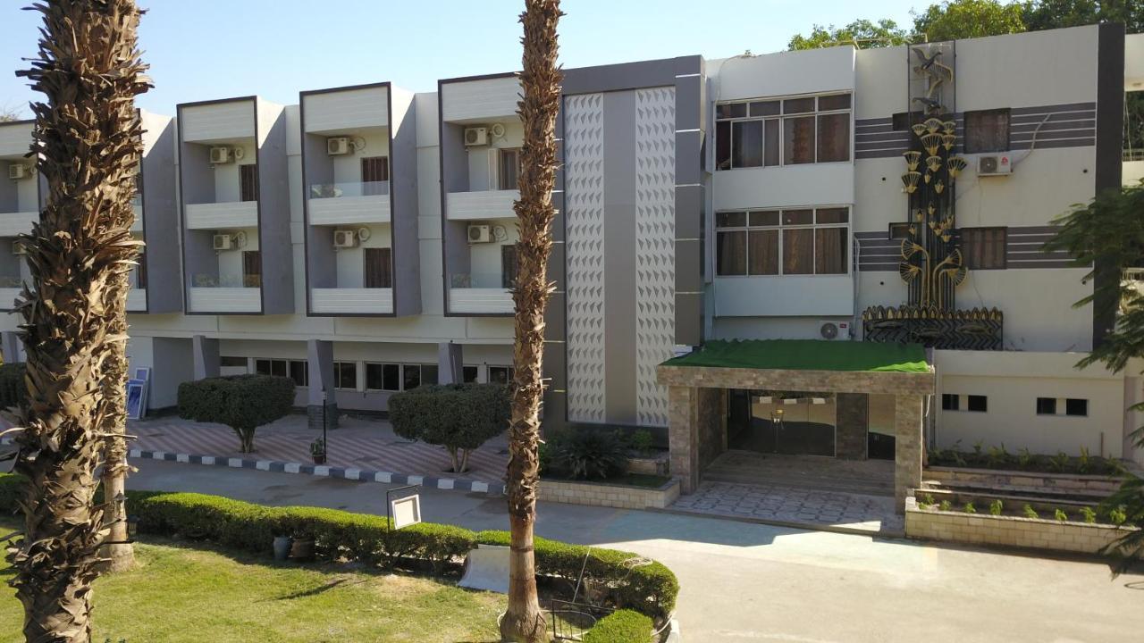 Jewel Assiut Hotel Exteriör bild