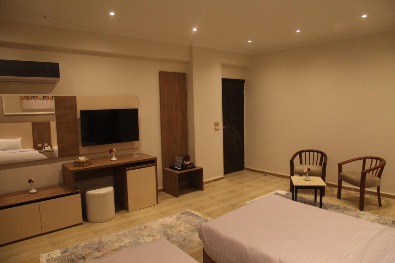 Jewel Assiut Hotel Exteriör bild